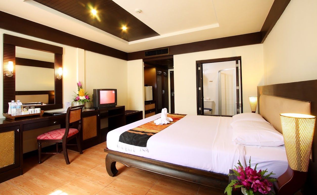 Thara Patong Beach Resort & Spa Zewnętrze zdjęcie
