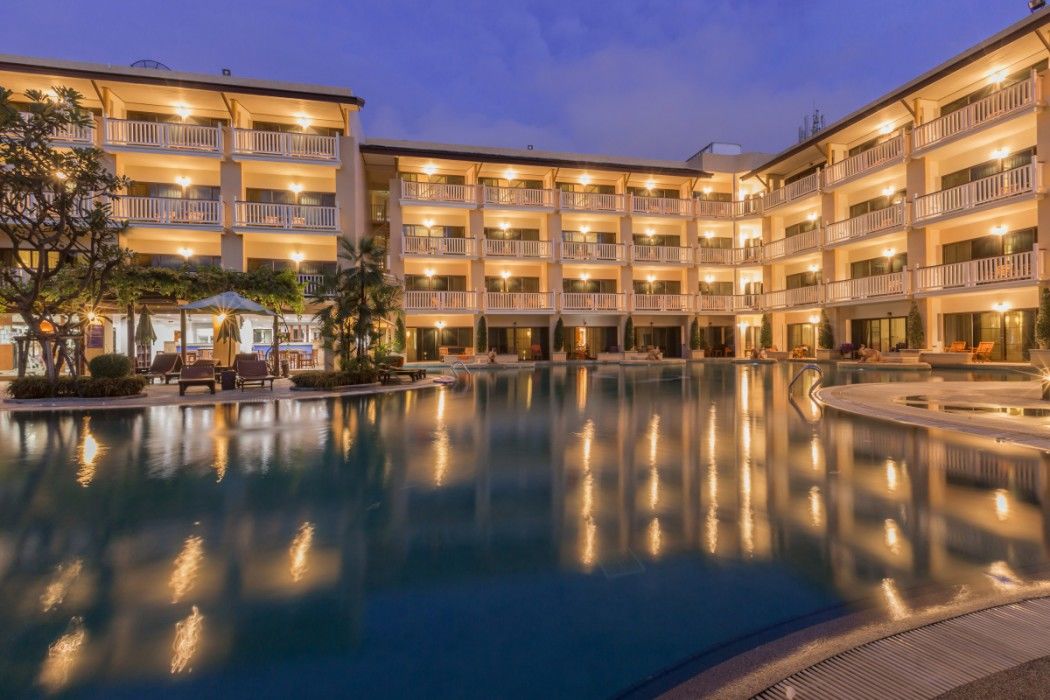 Thara Patong Beach Resort & Spa Zewnętrze zdjęcie