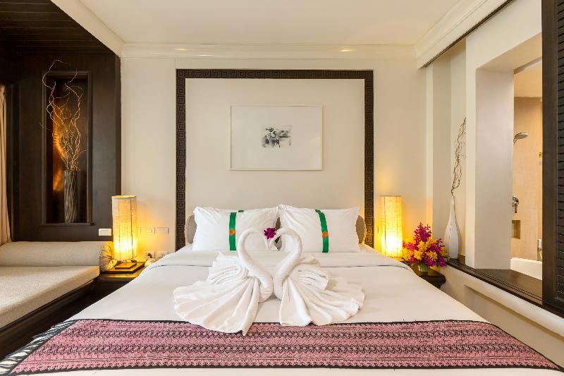 Thara Patong Beach Resort & Spa Zewnętrze zdjęcie