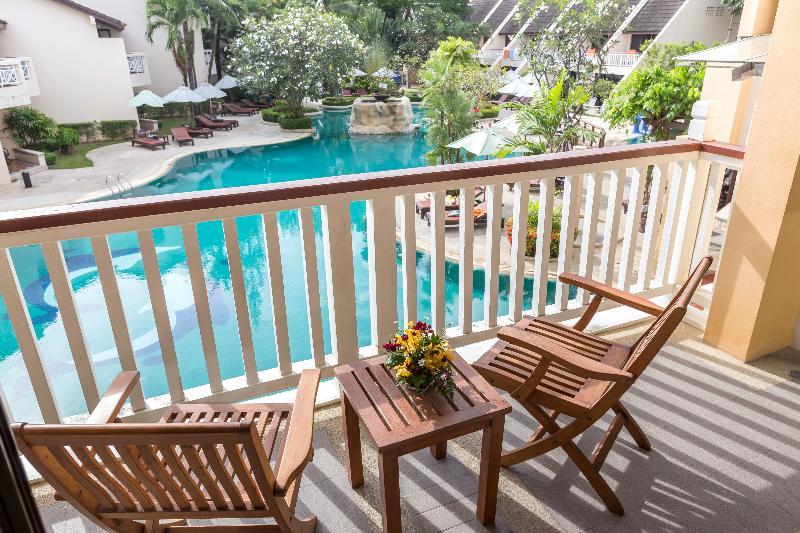 Thara Patong Beach Resort & Spa Zewnętrze zdjęcie