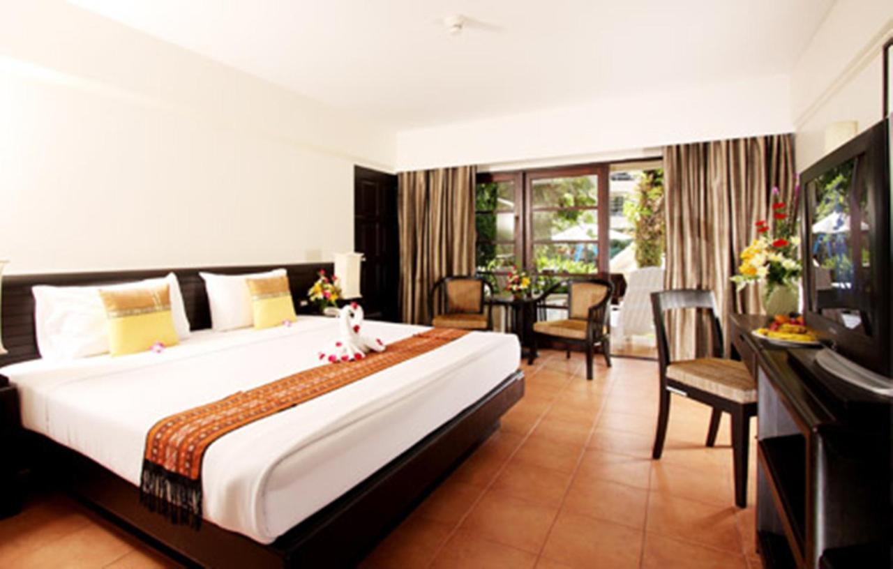 Thara Patong Beach Resort & Spa Pokój zdjęcie