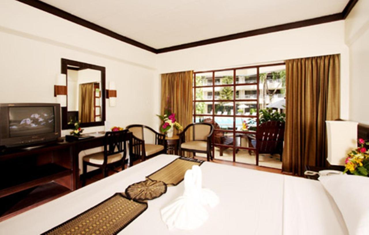 Thara Patong Beach Resort & Spa Pokój zdjęcie